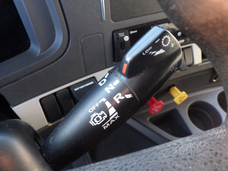 2024-kenworth-t680-image-18