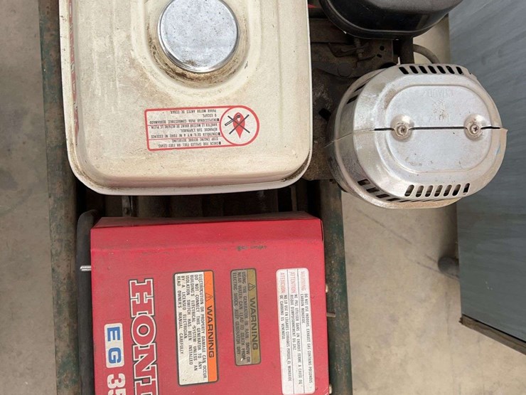 honda-portable-generator-on-wagon-image-4