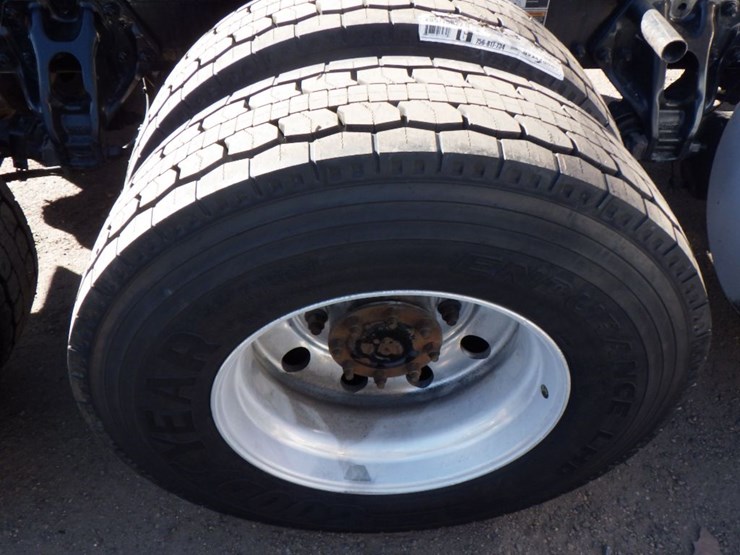 2022-kenworth-t680-image-6