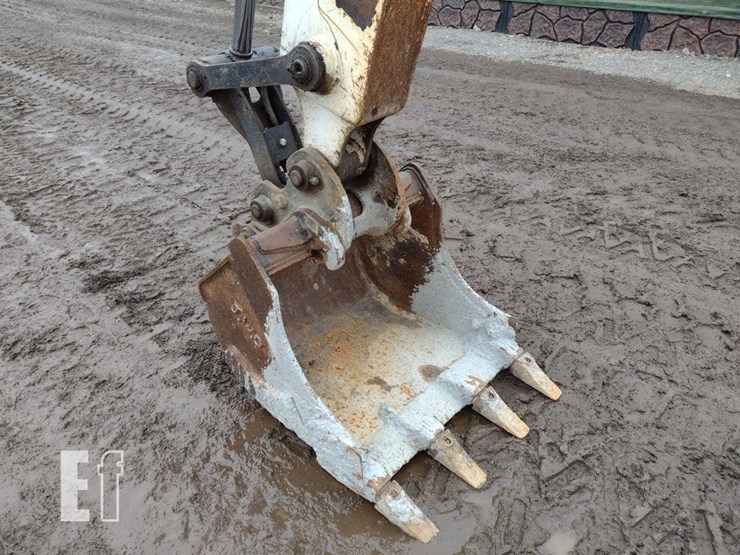 2014-bobcat-e35-image-16