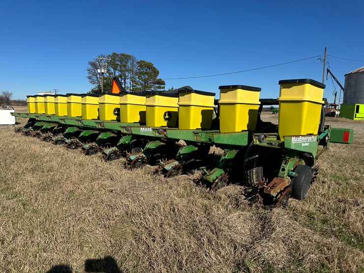 35257-john-deere-12-image-3