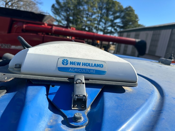 2014-new-holland-t8.330-image-92