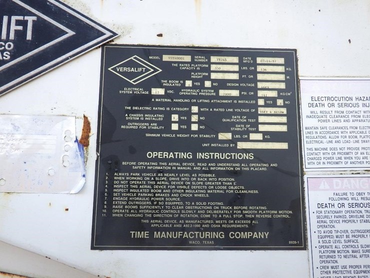 1997-freightliner-fl70-image-15