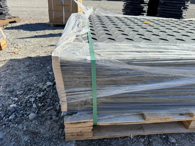 #33661-•-lot-of-ground-protection-mats-image-5