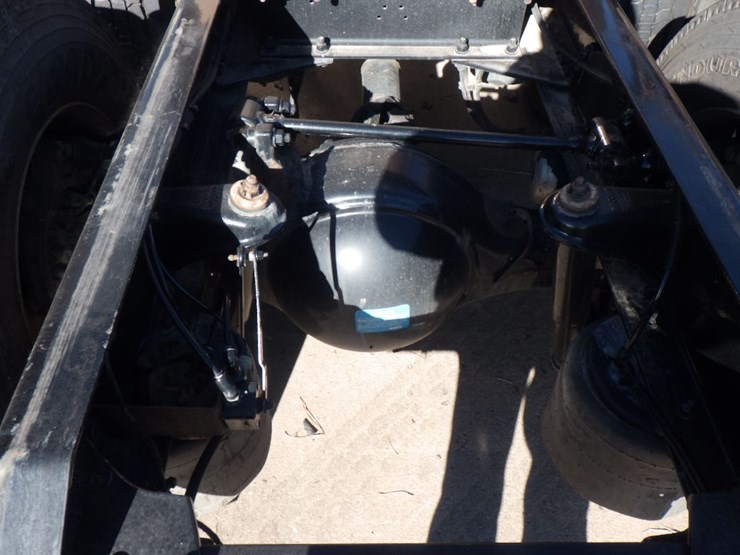 2022-kenworth-t680-image-10