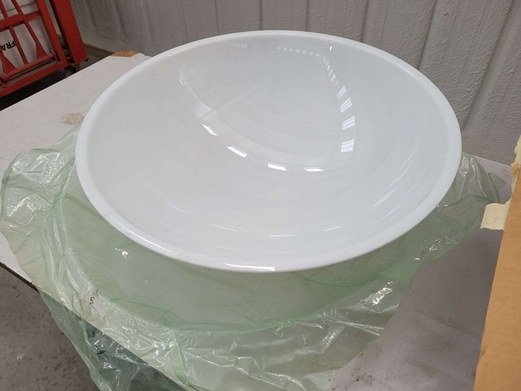 hanging-light-fixture-w/globe-image-4