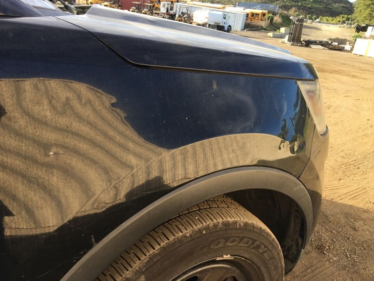 2016-ford-explorer-image-14