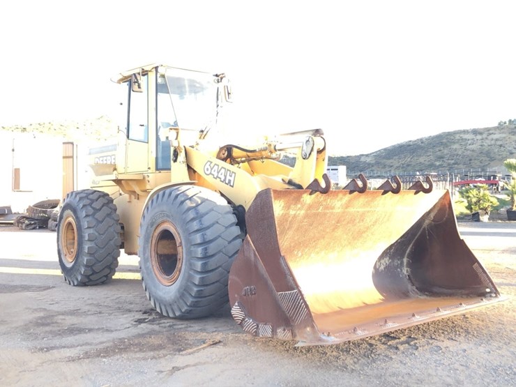 1998-deere-644h-image-2