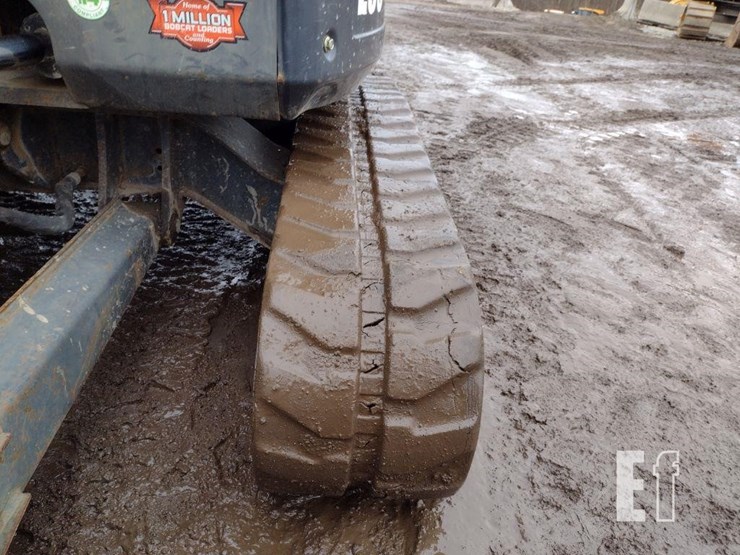 2014-bobcat-e35-image-34