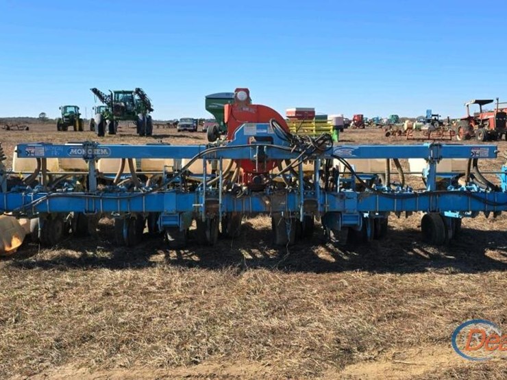 monosem-6-row-twin-planter-w/-seed-monitor-image-1