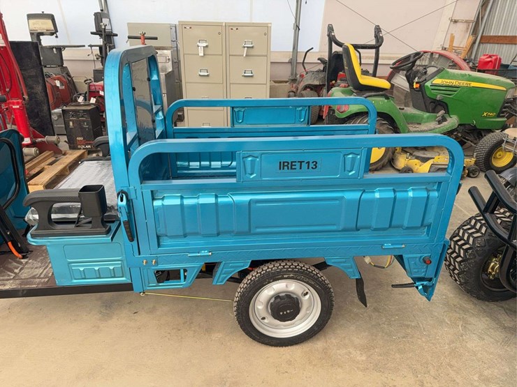 electric-tricycle-with-dump-bed,-60-volt-image-5