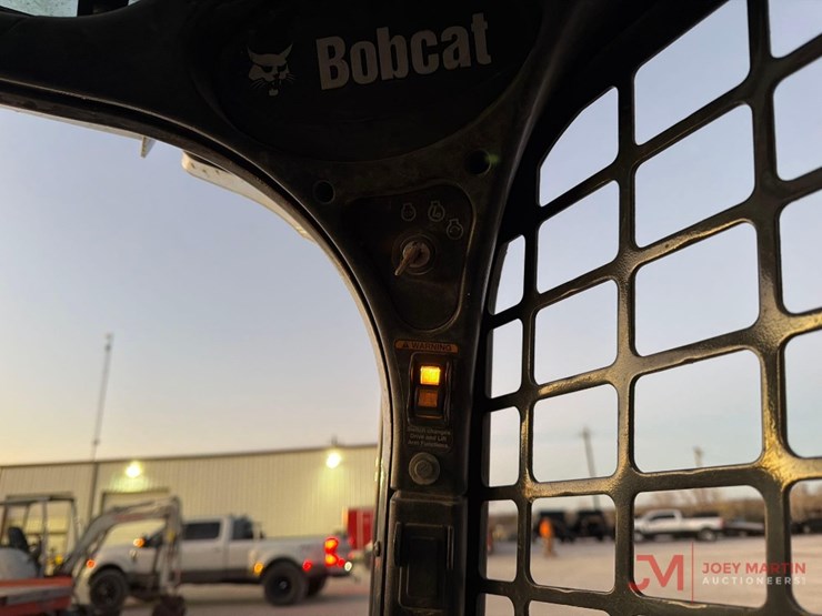 2019-bobcat-t590-image-16