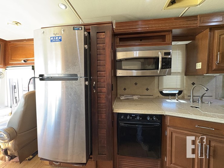 2008-2008-fleetwood-40'-diesel-pusher-motorhome-32777-image-17