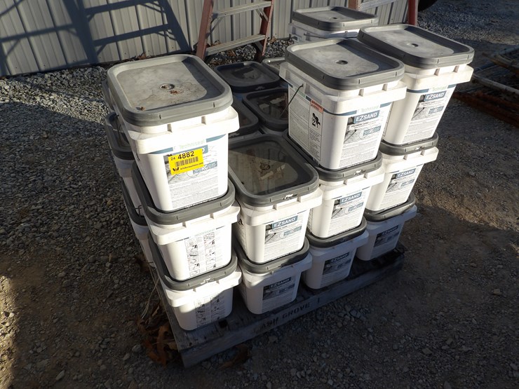 #4882-•-**lot-of-ez-sand-polymeric-sand-image-1