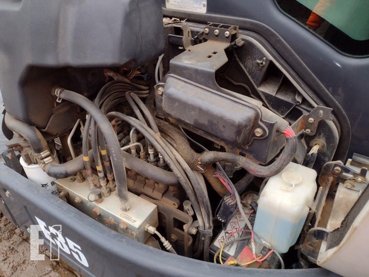 2014-bobcat-e35-image-46