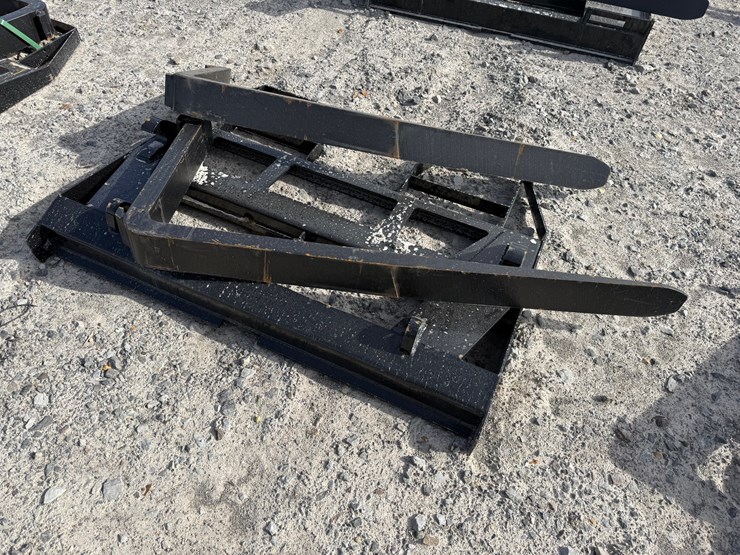 #22779-•-unused-agt-isocpf48-6600-ff-48"-wheel-loader-forks-image-5