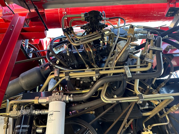 #35797-•-2011-case-7120-combine-image-47