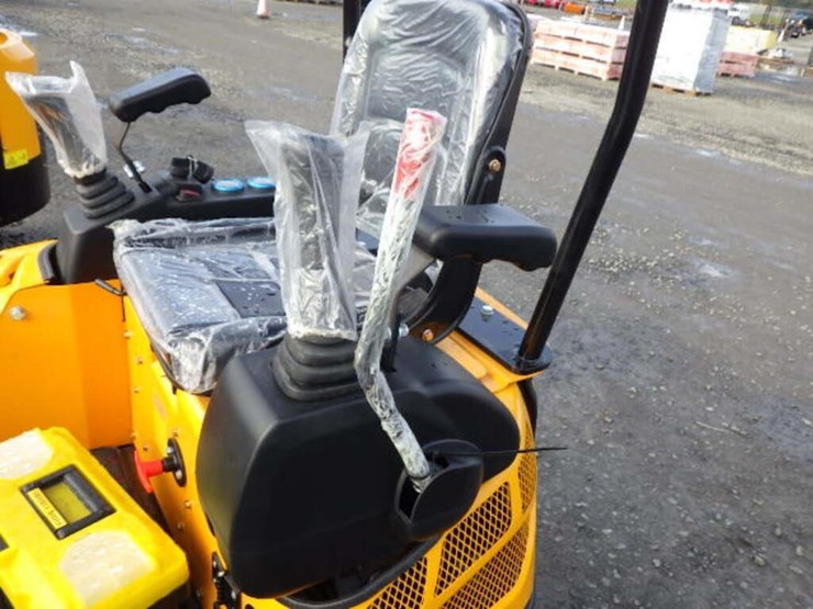 2025-vicsec-15p-hydraulic-excavator-image-24