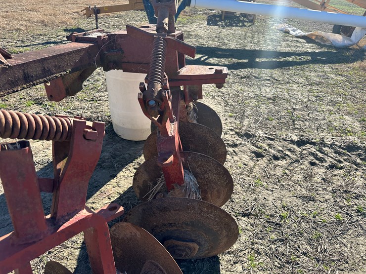 #35268-•-levee-plow-image-6