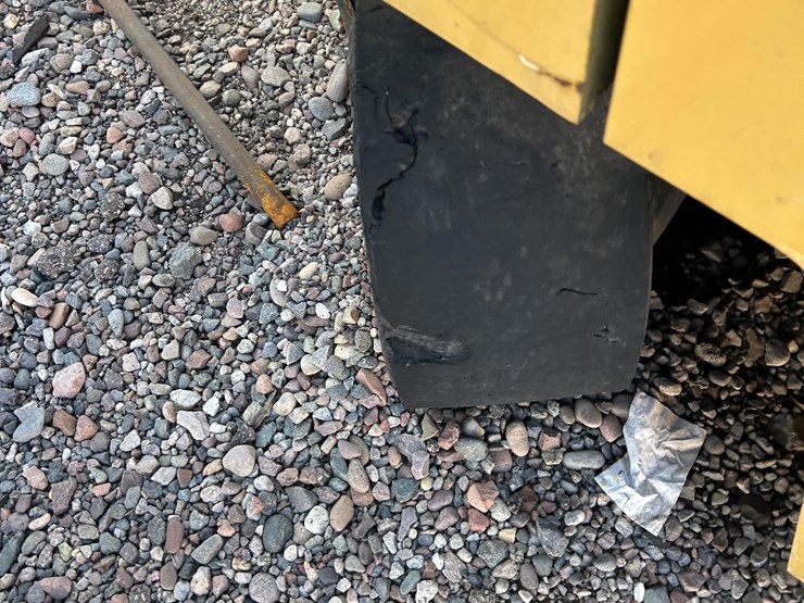 2002-yale-gc100mjn-image-20