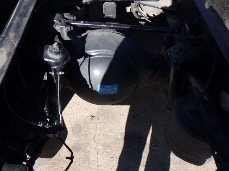 2022-kenworth-t680-image-12