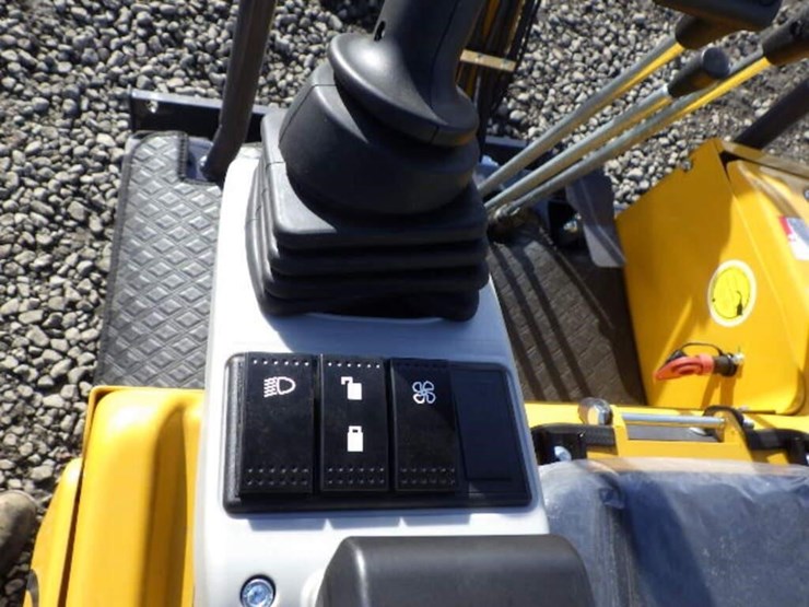 2025-cfg-mx20r-hydraulic-excavator-image-26