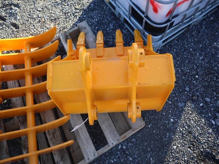 caterpillar-305-image-3