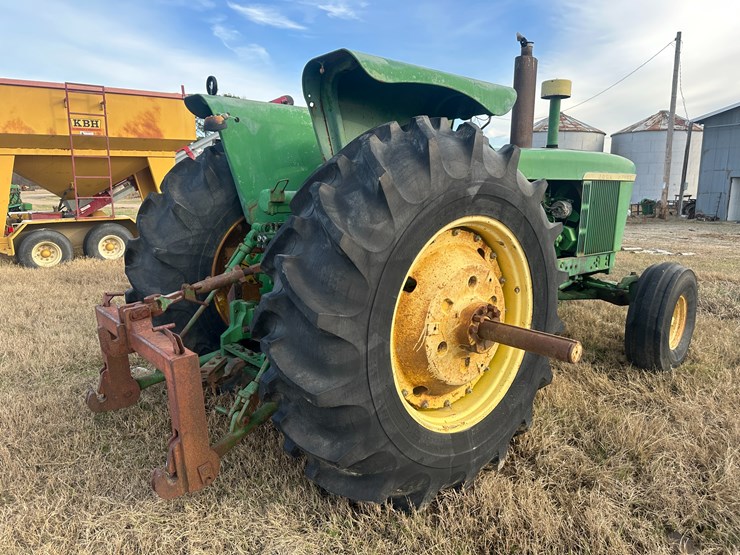 1970-john-deere-5020-image-3