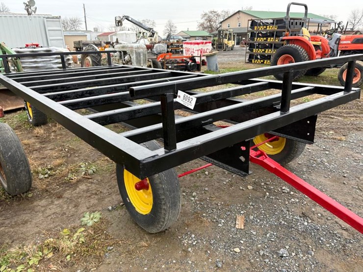 round-bale-wagon-image-1