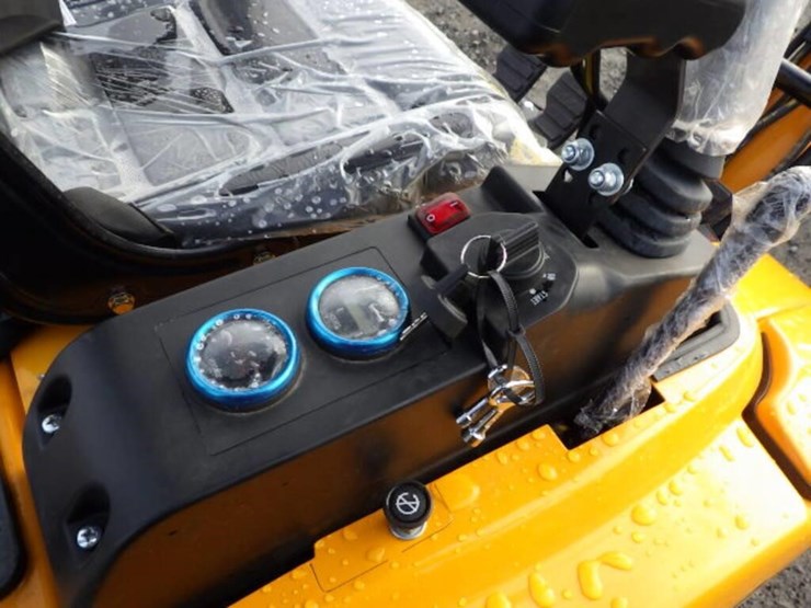 2025-vicsec-15p-hydraulic-excavator-image-17