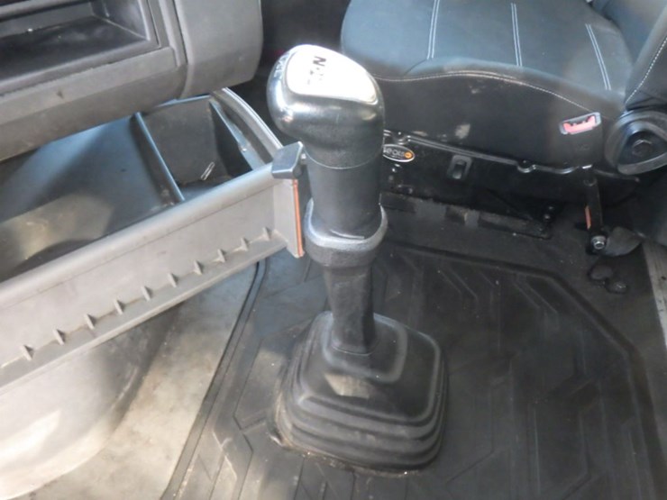 2020-volvo-vnl-760-image-20