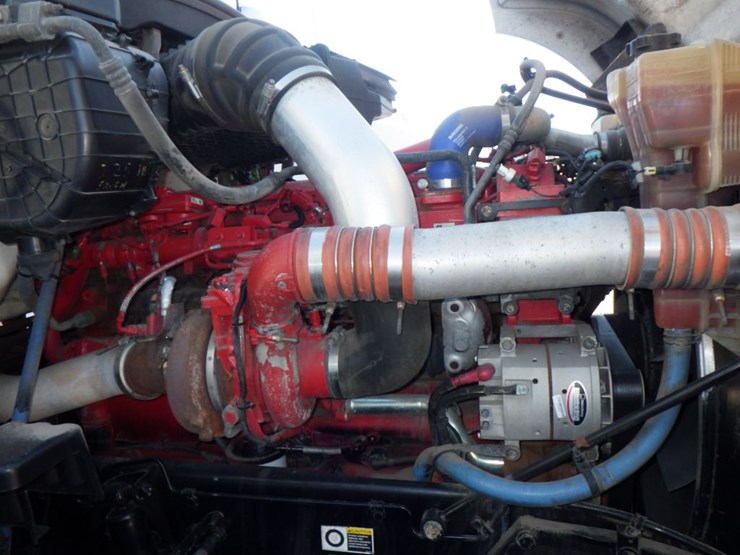 2016-kenworth-t680-image-25