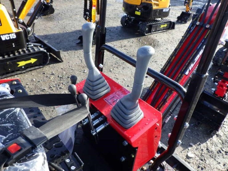 2025-vicsec-13-hydraulic-excavator-image-16