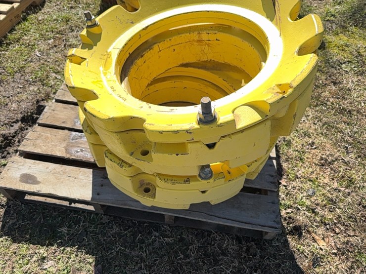 two-sets-of-205/72-kg-weights-buying-it-by-the-set-two-times-the-money-￼-image-4