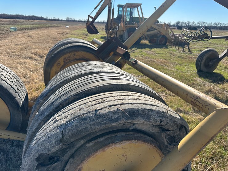 #35253-•-levee-hog-levee-squeeze-w/seeder-and-wheel-type-levee-packer-image-40