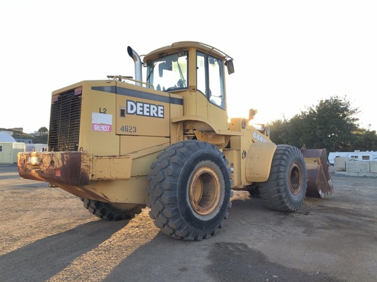 1998-deere-644h-image-3