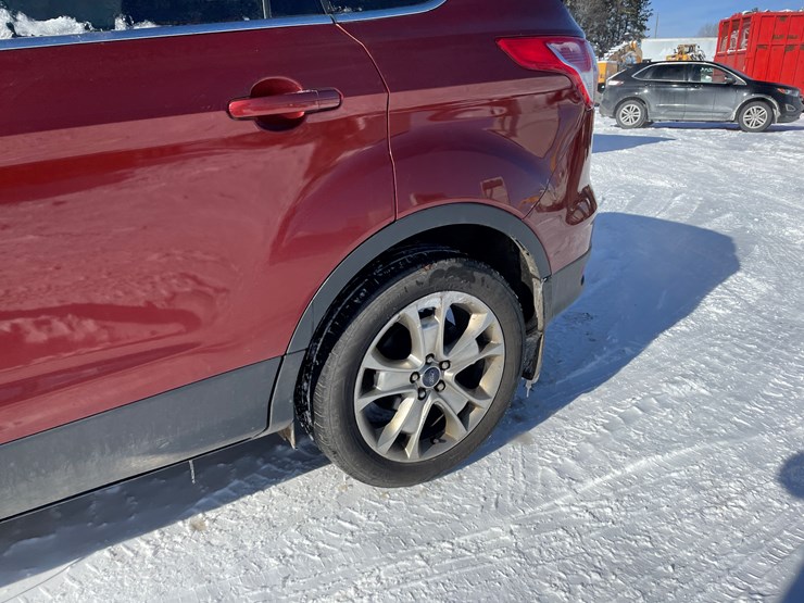 2014-ford-escape-titanium-image-19