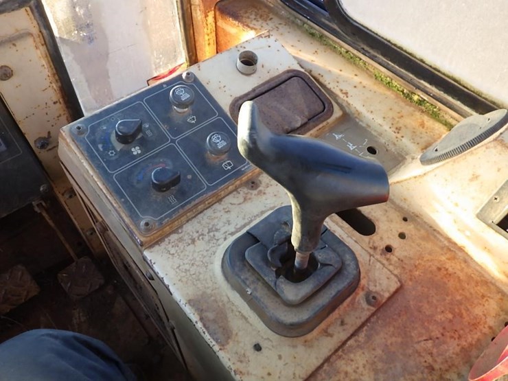 caterpillar-d3c-image-23