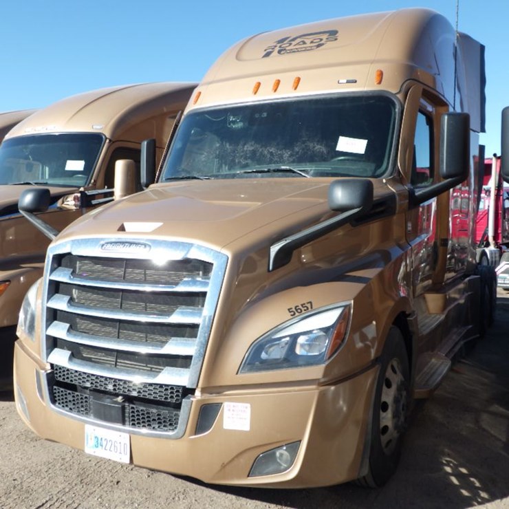 2023 FREIGHTLINER CASCADIA 126