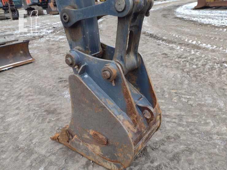 2021-deere-85g-image-17