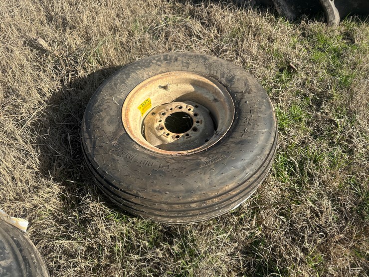 #36276-•-alliance-11l-15-tire-&-rim-image-1