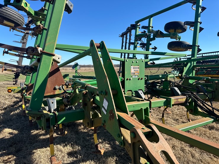 john-deere-27-image-52