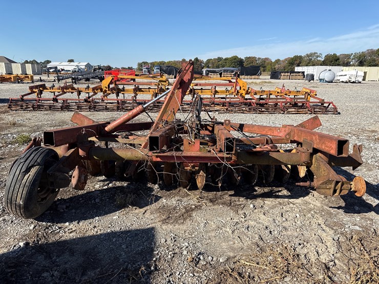 #377-•-inop-~12”-9”-disk-inv#32956-image-5