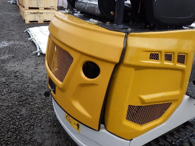 2025-sdlanch-sdle18p-hydraulic-excavator-image-19