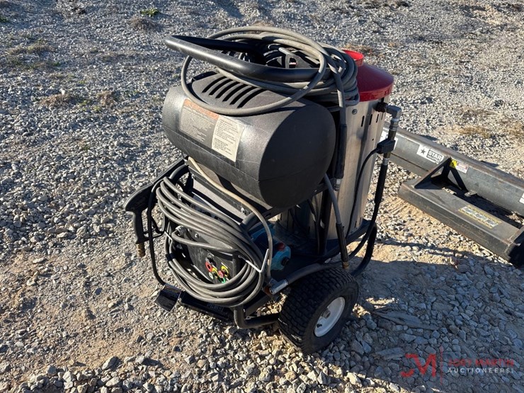 northstar-electric-hot-water-pressure-washer-image-2