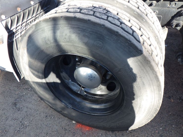 2017-international-prostar-image-14