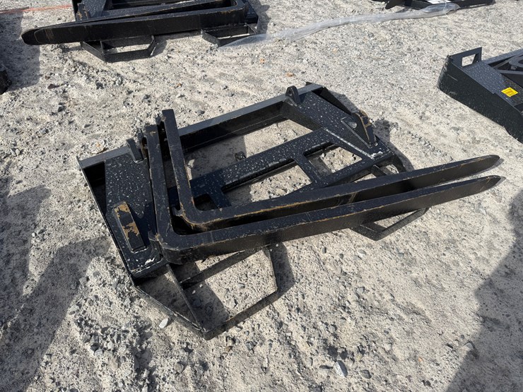 #22780-•-unused-agt-isocpf48-6600-ff-78"-wheel-loader-forks-image-1