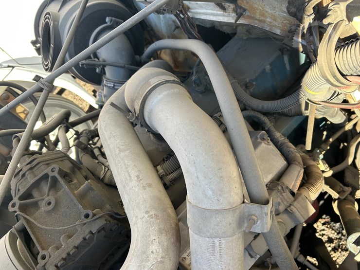 2001-international-4700-image-39