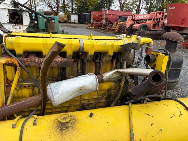 vm-sun-6105t-6-cylinder-diesel-engine-image-10