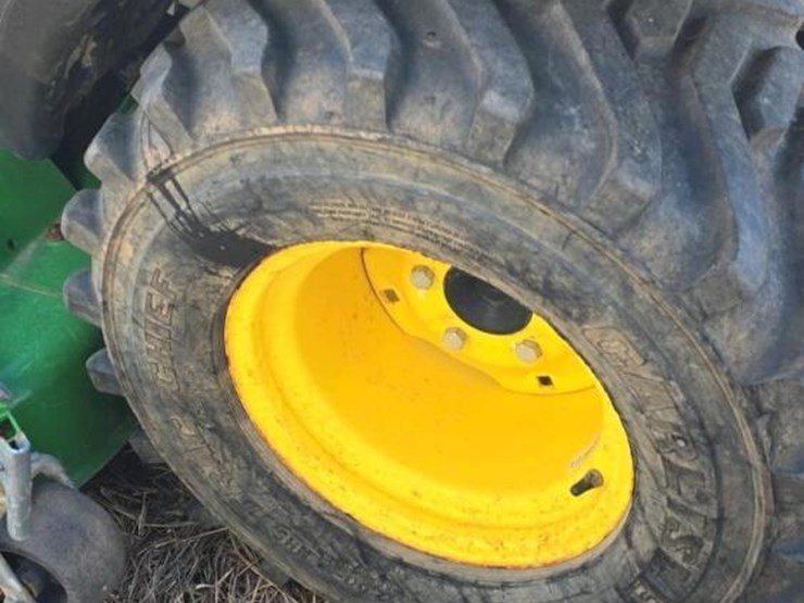 2016-john-deere-1025r-image-10